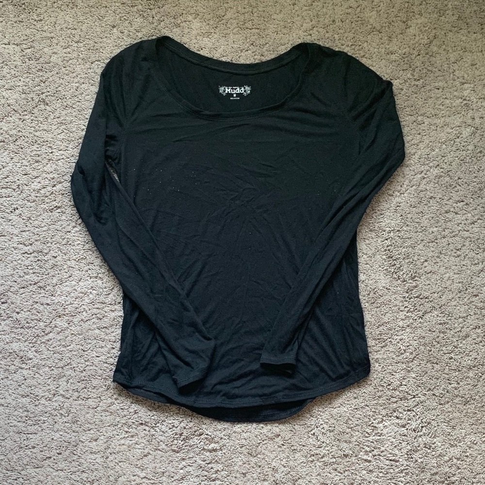 Long sleeve black tee